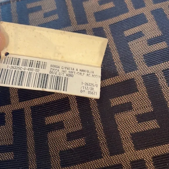 Fendi bag - Picture 3 of 5